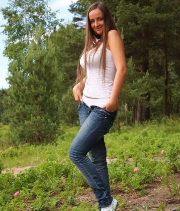 Studentka Agnieszka dzwoń: 70-877-70-53 wew 580