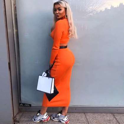 Owłosiona cipka dzwoń: 70-877-70-53 wew 577